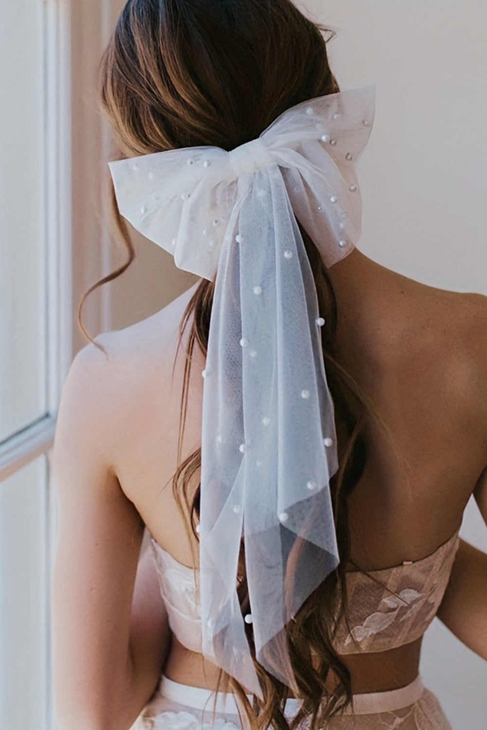 White Bowknot Pearl Clip RTS